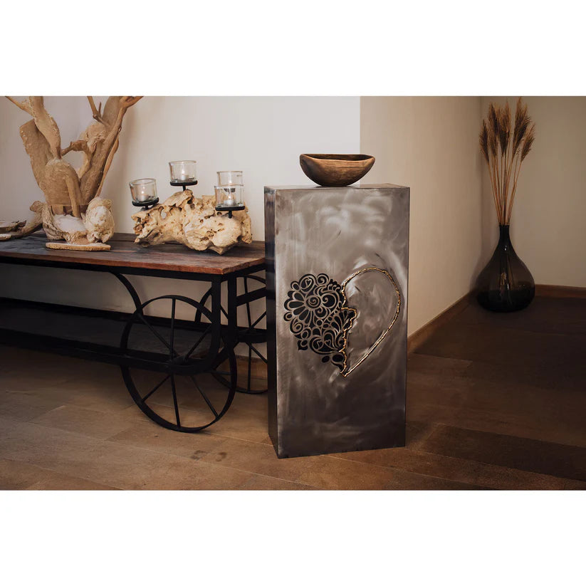 Säule – Goldenes Herz