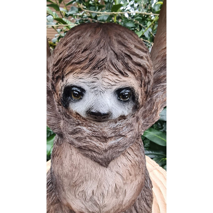 Beistelltisch / Nachttisch Faultier Tami mit runder Tischplatte in Holzoptik – 35,5 cm