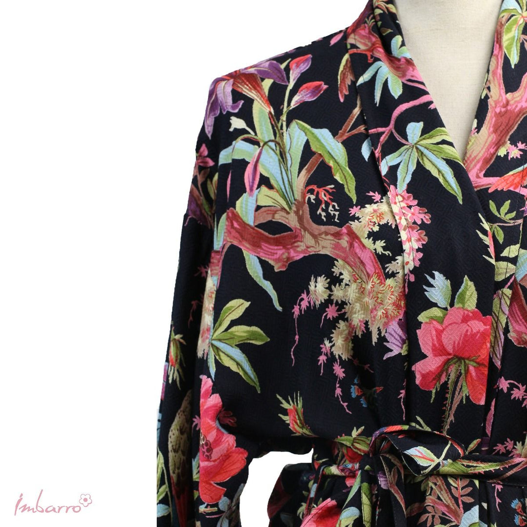 Tier Kimono Schwarz Multi – eleganter Kimono mit exotischen Vogelmotiven