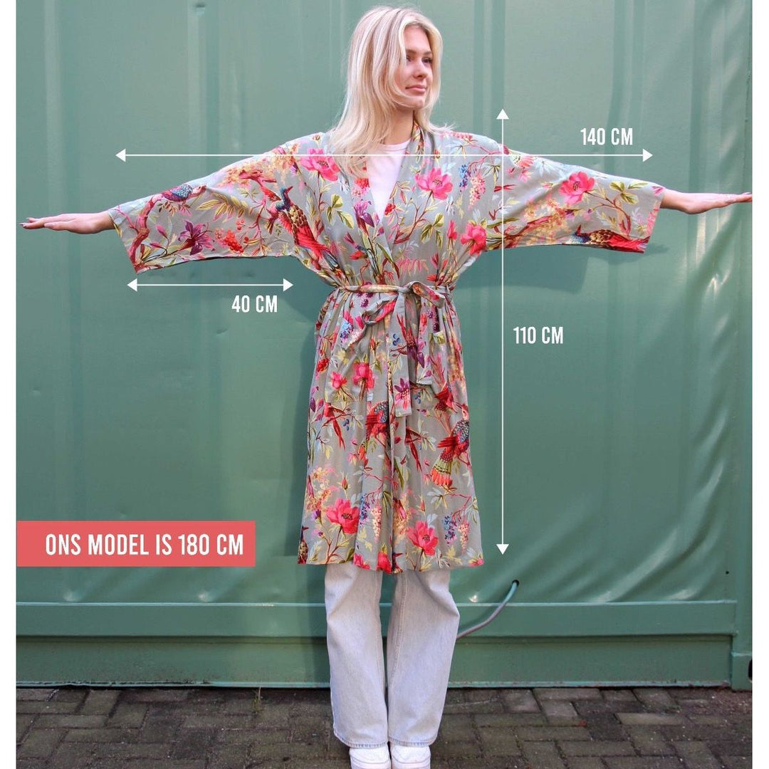 Tier Kimono Schwarz Multi – eleganter Kimono mit exotischen Vogelmotiven