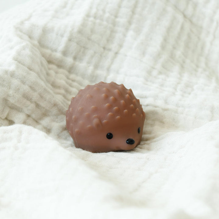 Tiny Nachtlicht Igel – niedliches Mini Nachtlicht aus Silikon mit Farbwechsel