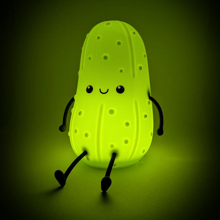 Essiggurke Nachtlicht – lustige LED Lampe mit Farbwechsel und Timer