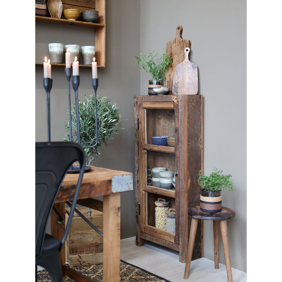 Skandinavische Vitrine aus Recyclingholz – Luxurelle Nordic Patina