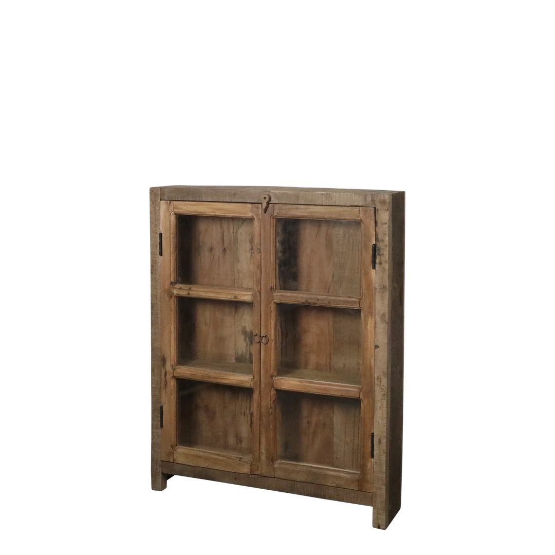 Skandinavischer Vitrinen Schrank aus Recyclingholz – Luxurelle Nordic Patina
