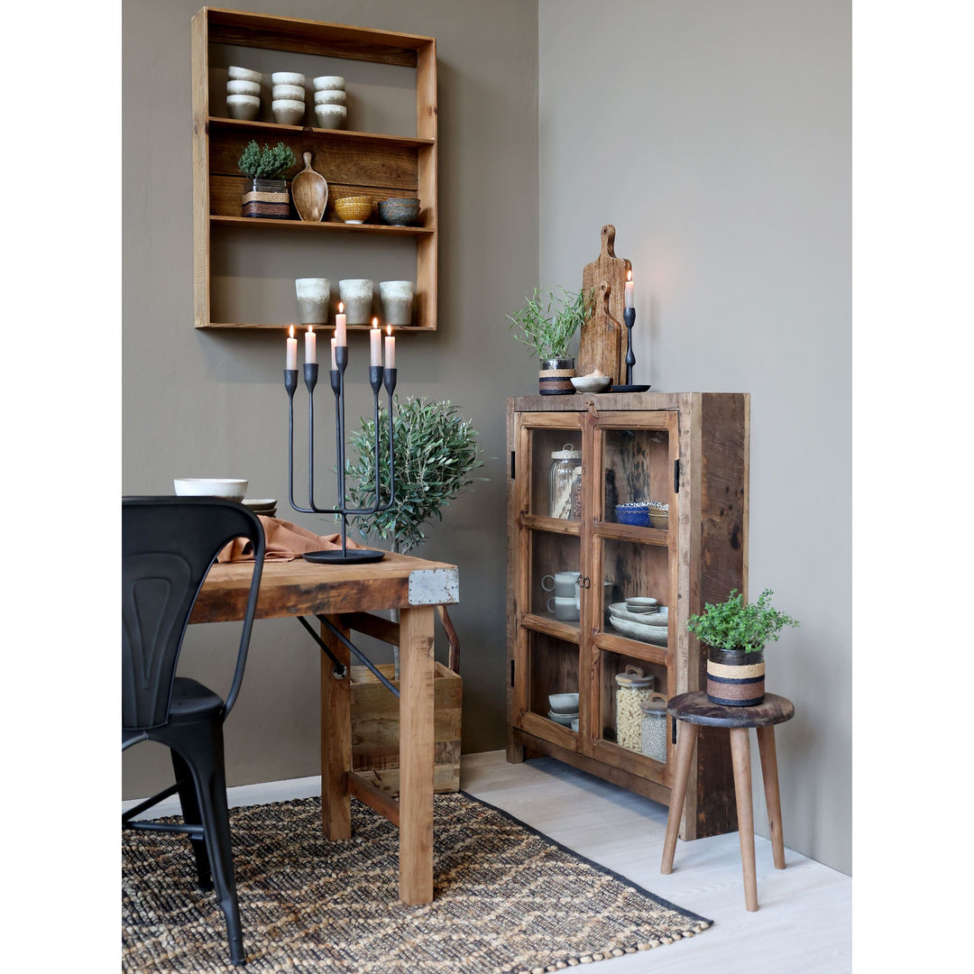 Skandinavischer Vitrinen Schrank aus Recyclingholz – Luxurelle Nordic Patina