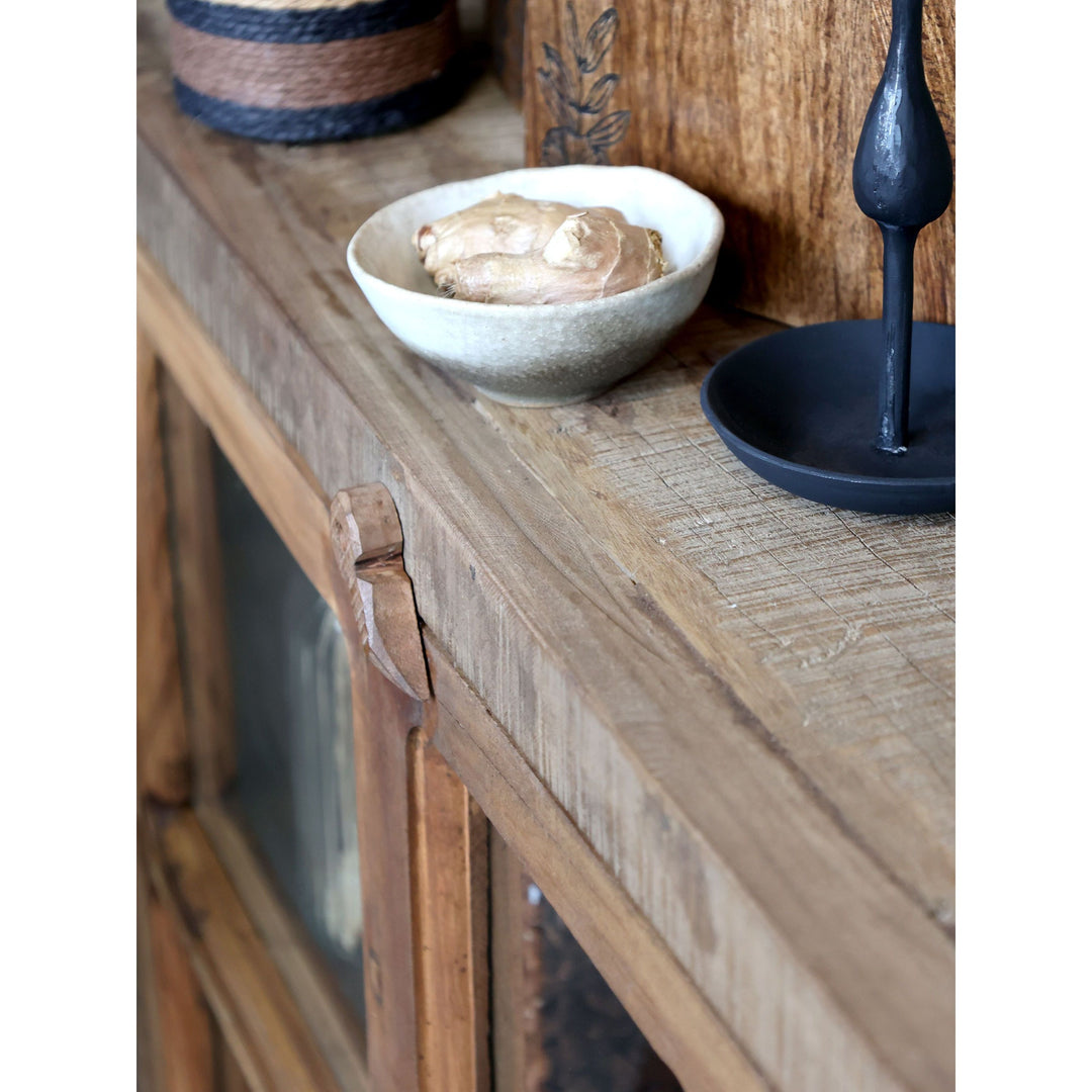 Skandinavischer Vitrinen Schrank aus Recyclingholz – Luxurelle Nordic Patina