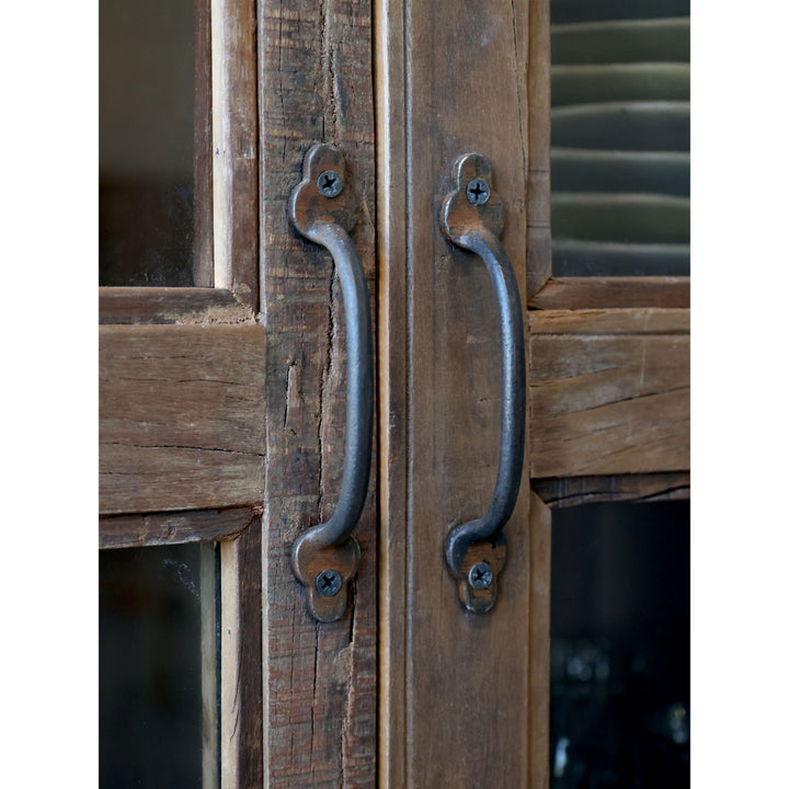 Skandinavischer Vitrinen Schrank aus Recyclingholz – Luxurelle Nordic Patina