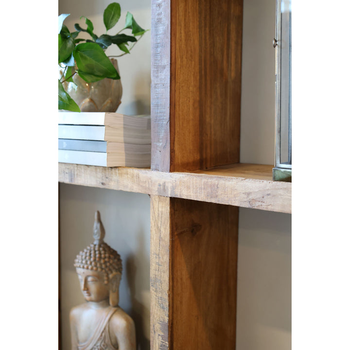 Skandinavisches Regal mit 6 Fächern aus Recyclingholz – Luxurelle Nordic Patina