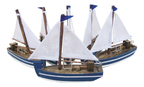 Segelboote Set – maritime Holzboote mit Stoffsegeln im 6er Set