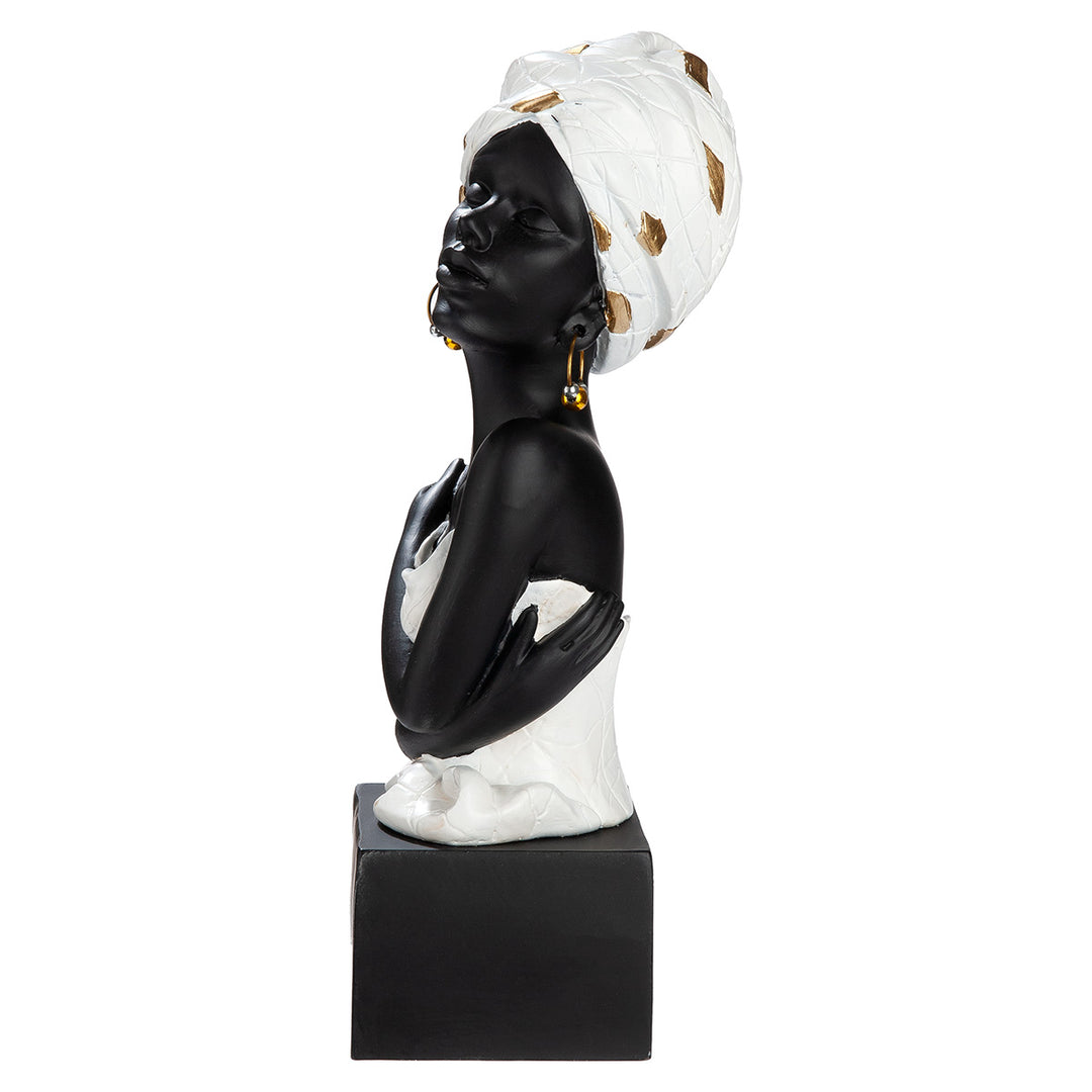Figur Frau Jutei – stilvolle Eleganz in Schwarz und Weiß