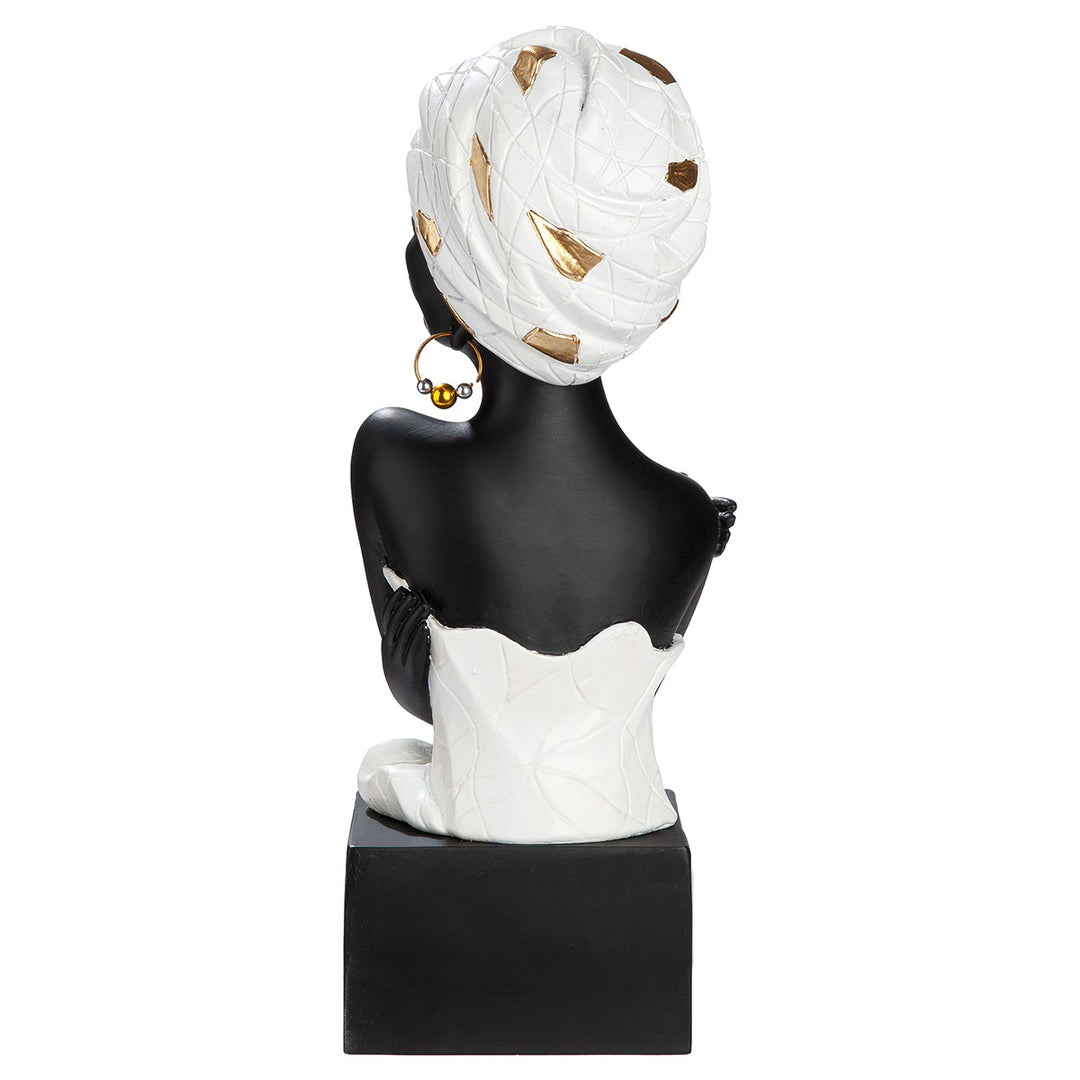 Figur Frau Jutei – stilvolle Eleganz in Schwarz und Weiß