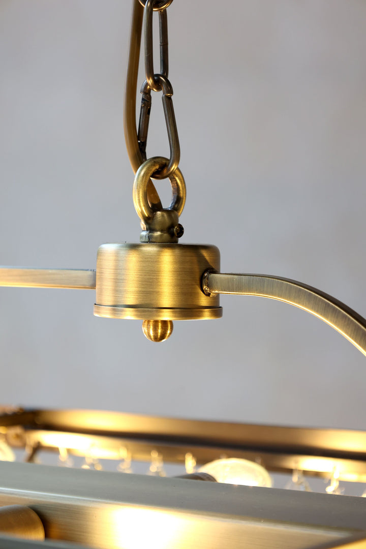 Versailles Kronleuchter – luxuriöser Kristall Kronleuchter in Antique Messing