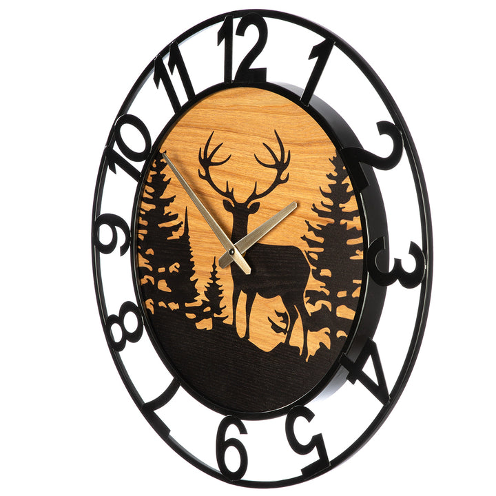 Wanduhr Waldesruh – dekorative Wanduhr mit Hirschmotiv in Natur und Schwarz