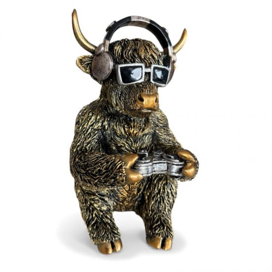 Dekofigur Highland Kuh Gamer – originelle Tierfigur aus Kunstharz in Gold und Braun