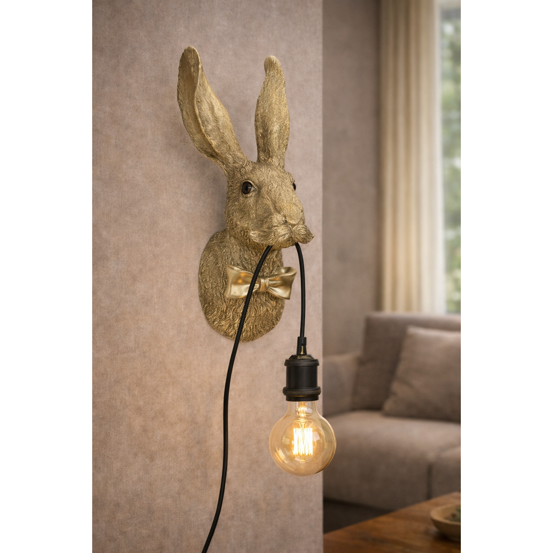 Wandlampe Hase – dekorative Wandlampe aus Polyresin in Gold