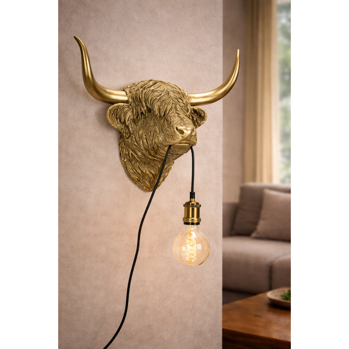 Wandlampe Highland Rind – dekorative Wandlampe aus Polyresin in Gold