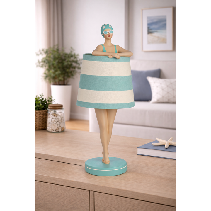 Tischlampe Badefigur türkis – maritime Designlampe im Vintage Stil