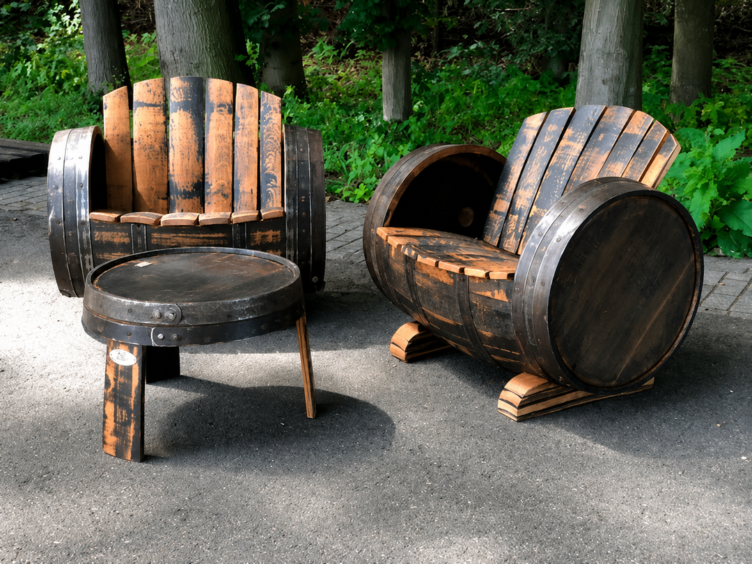 Lounge Set Whisky aus Eichenholz – 2 Fass Sessel mit Tisch im rustikalen Design