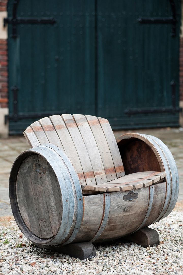 Weinfassstuhl Brandy unbehandelt aus Eichenholz, rustikaler Fass Sessel im natürlichen Design