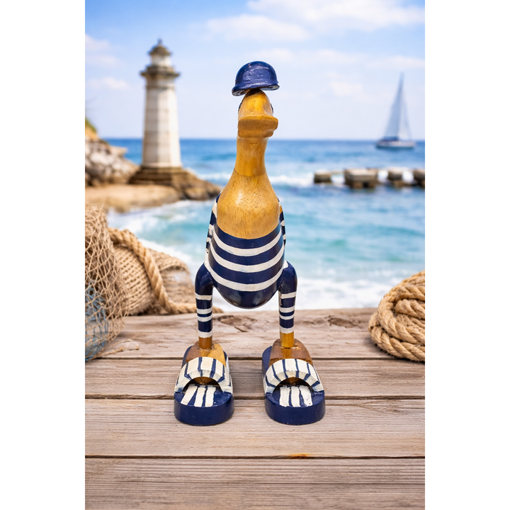 Deko Ente Badefreunde – 25 cm – maritime Holzfigur in Blau Weiß mit Strandflair