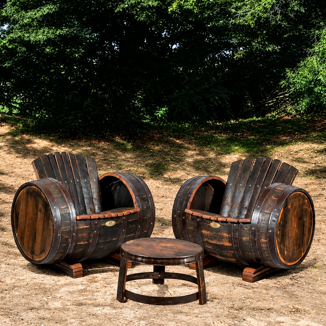 Lounge Set Whisky aus Eichenholz – 2 Fass Sessel mit Tisch im rustikalen Design
