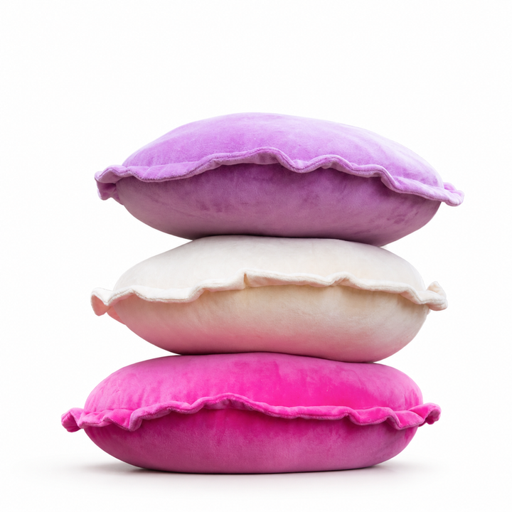 Kissen Round Ruffle Purple – rundes Samtkissen mit dekorativem Rüschenrand