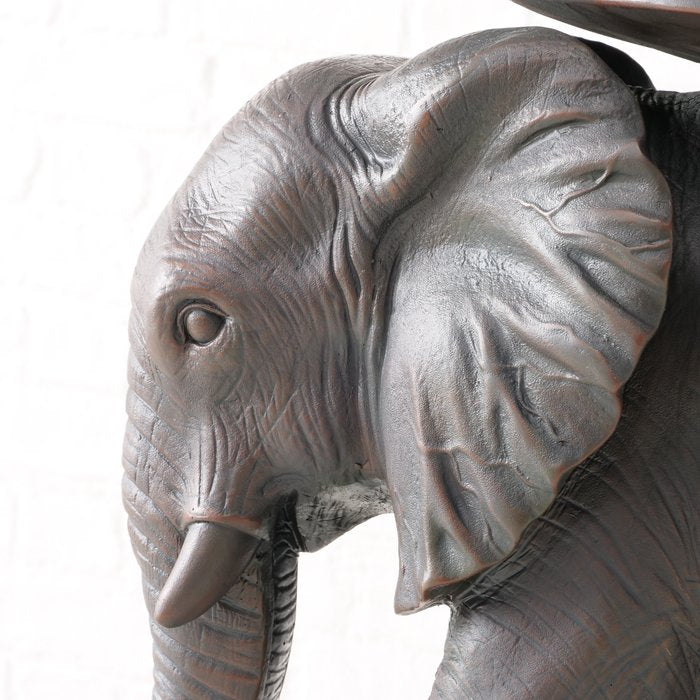 Tisch Elephant