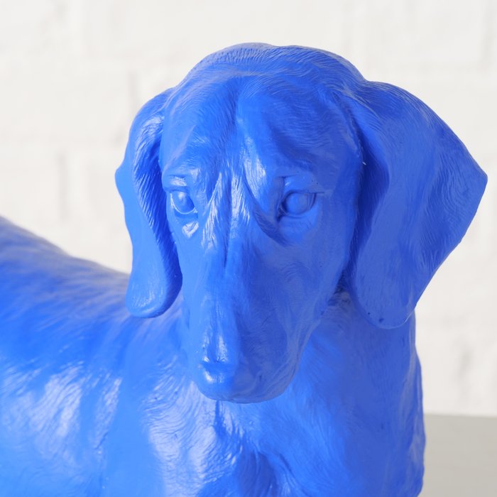Figur Wuffy – moderner Dackel in elegantem Matt-Blau