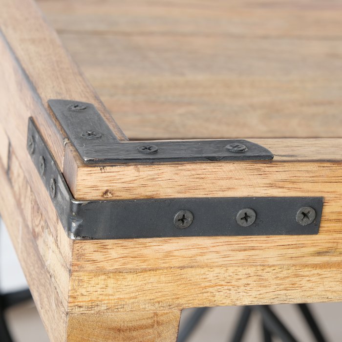 Tisch Porter – Handgearbeiteter Esstisch aus Mangoholz und Eisen im Industrial Vintage Stil