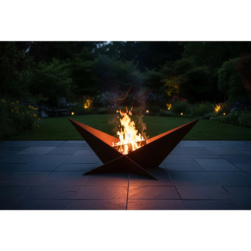 Feuerstelle Origami – moderne Design Feuerstelle aus Stahl für Garten und Terrasse