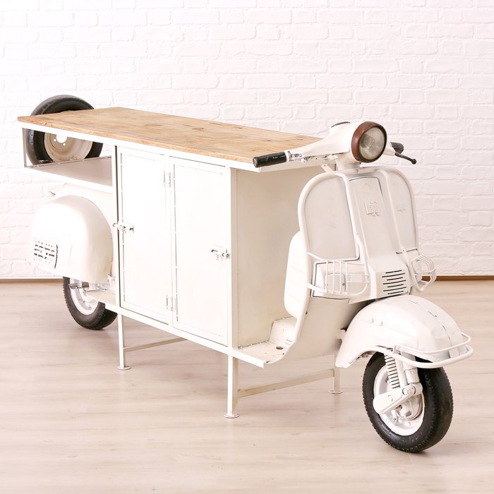 Schrank Vespa – Retro-Design trifft italienisches Lebensgefühl