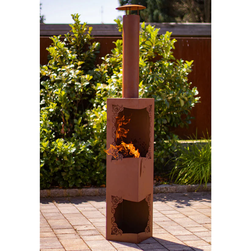 Terrassenofen aus Stahl – moderner Gartenofen für Terrasse und Outdoor Bereich
