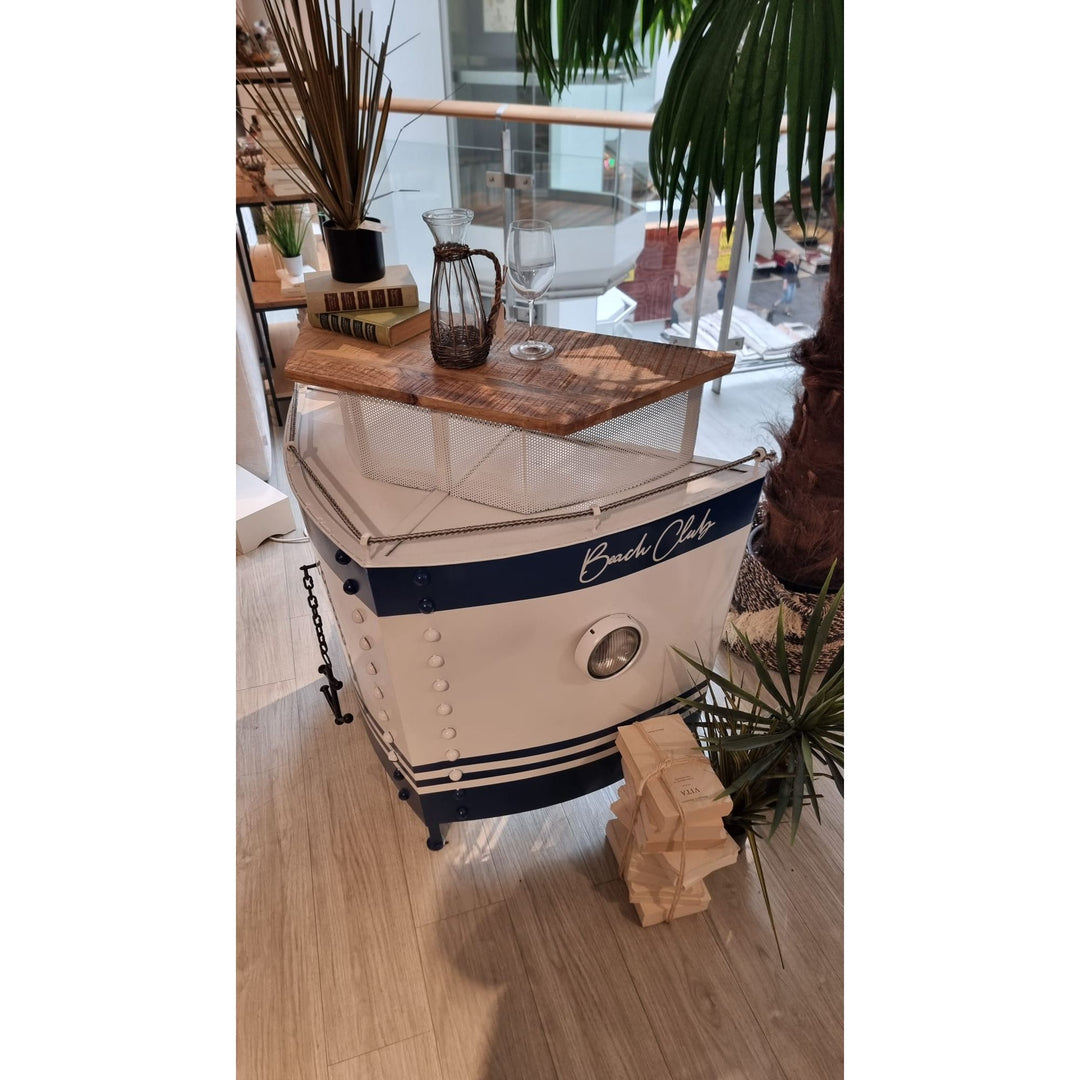 TITANIC-BEACH CLUB –  Bar mit Hocker