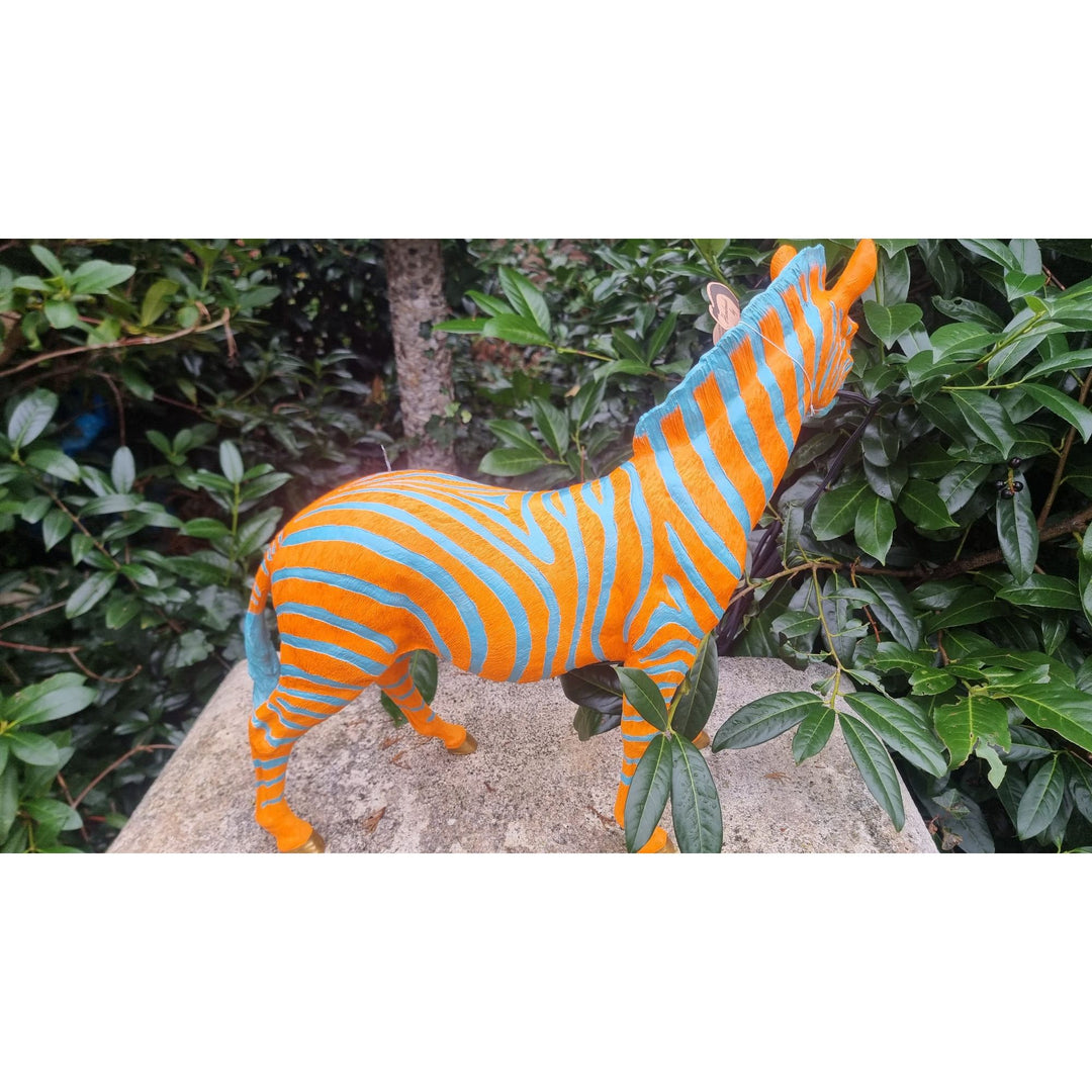 Zebra Lampe aus Kunstharz – modernes Designobjekt, 50 cm