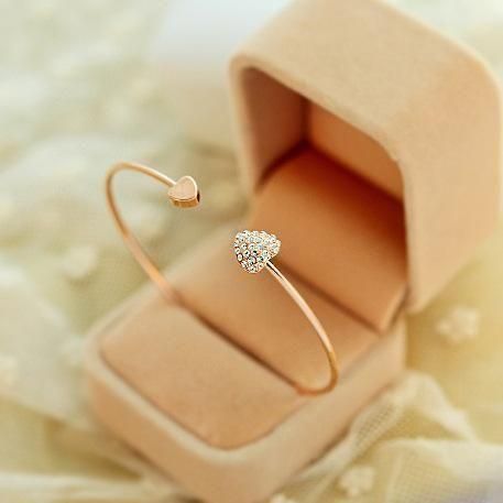 Elegantes Herzreif in Gold - Luxurelle-Shop